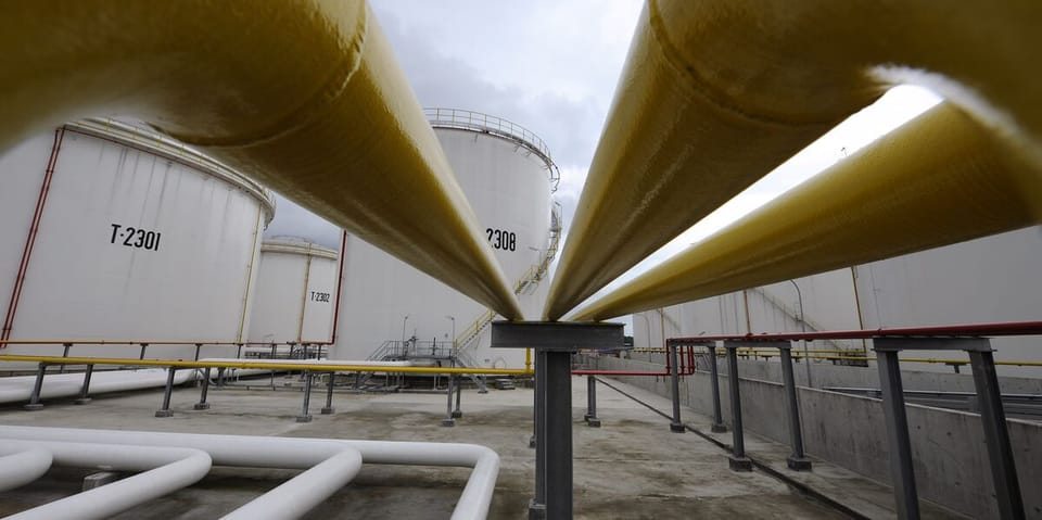 OPEC+增产预期主导新加坡油市会议,市场面临供应过剩风险