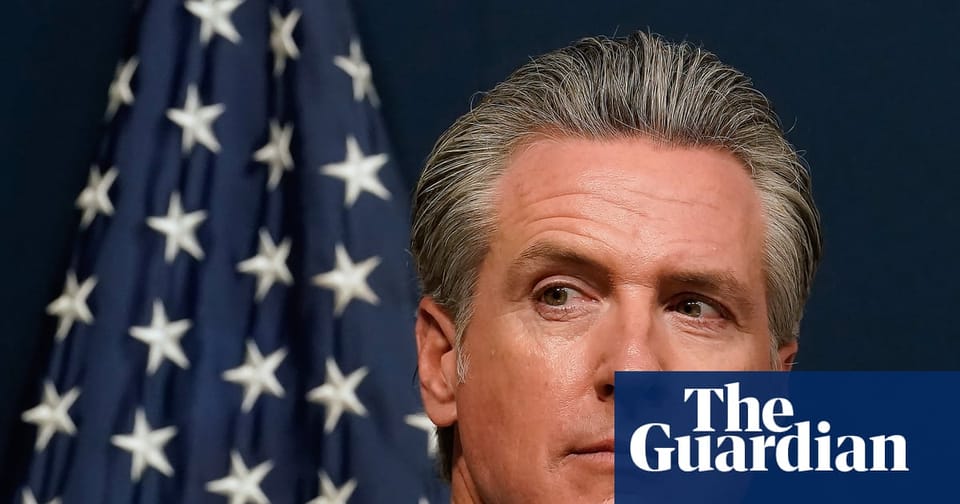 加州州长 Newsom 借州情咨文回击特朗普,凸显加州韧性与进步议程