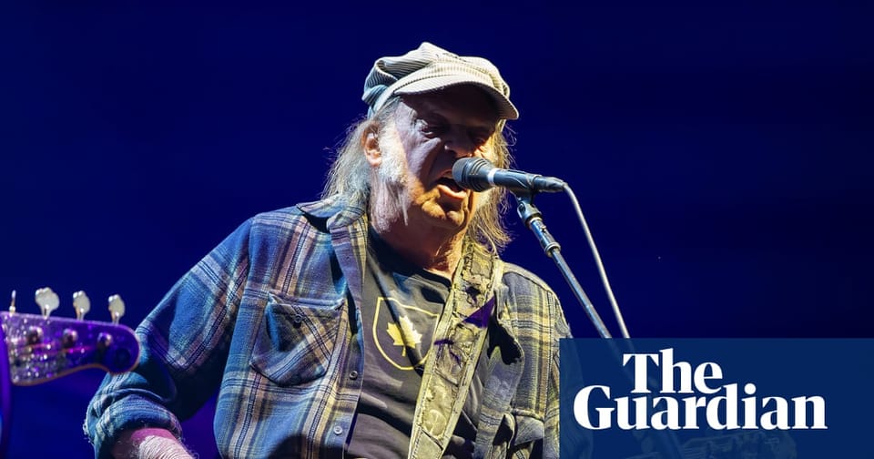 Neil Young新歌《Big Crime》发布，直指特朗普政府“法西斯”