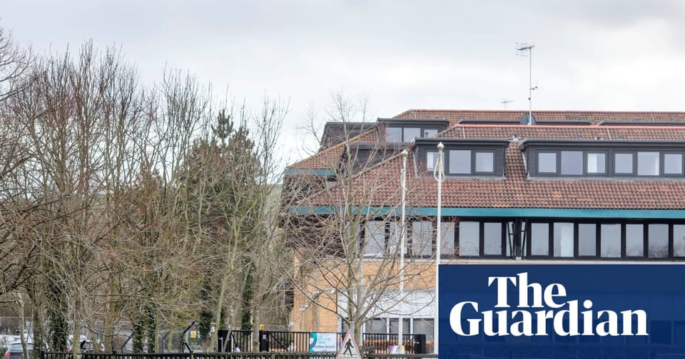 英国政府放宽办公楼转住宅规定引争议,近2.8万套保障性住房因此消失