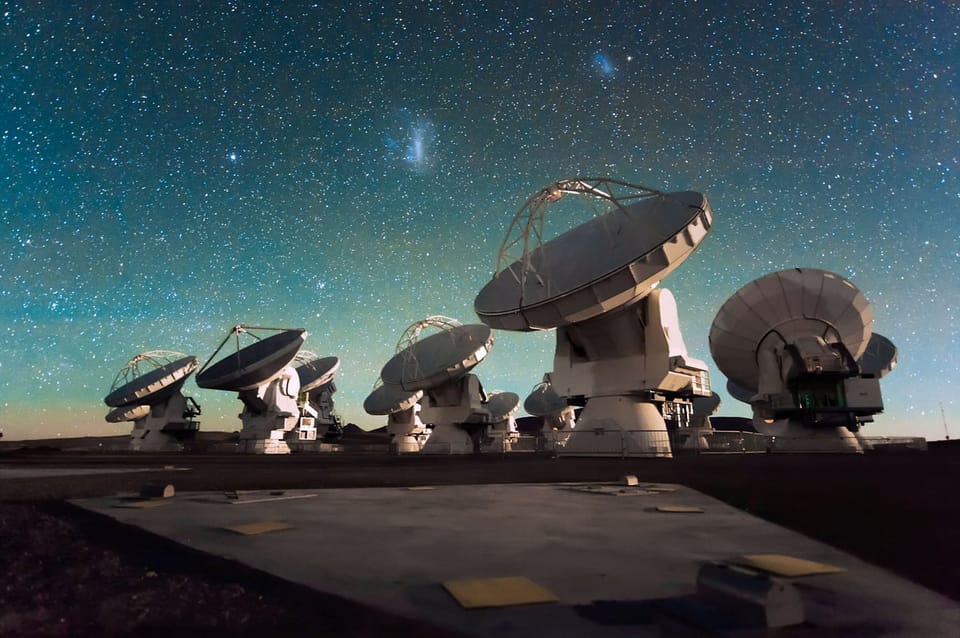 宇宙早期尘埃遮蔽星系发现，改写早期宇宙图景