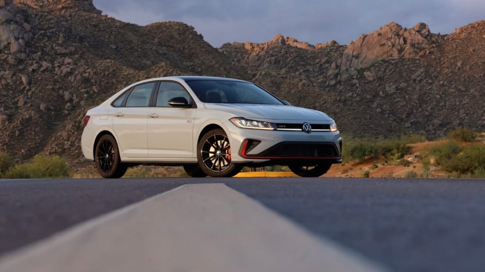 大众Jetta GLI:技术升级下的音响与驾驶体验权衡